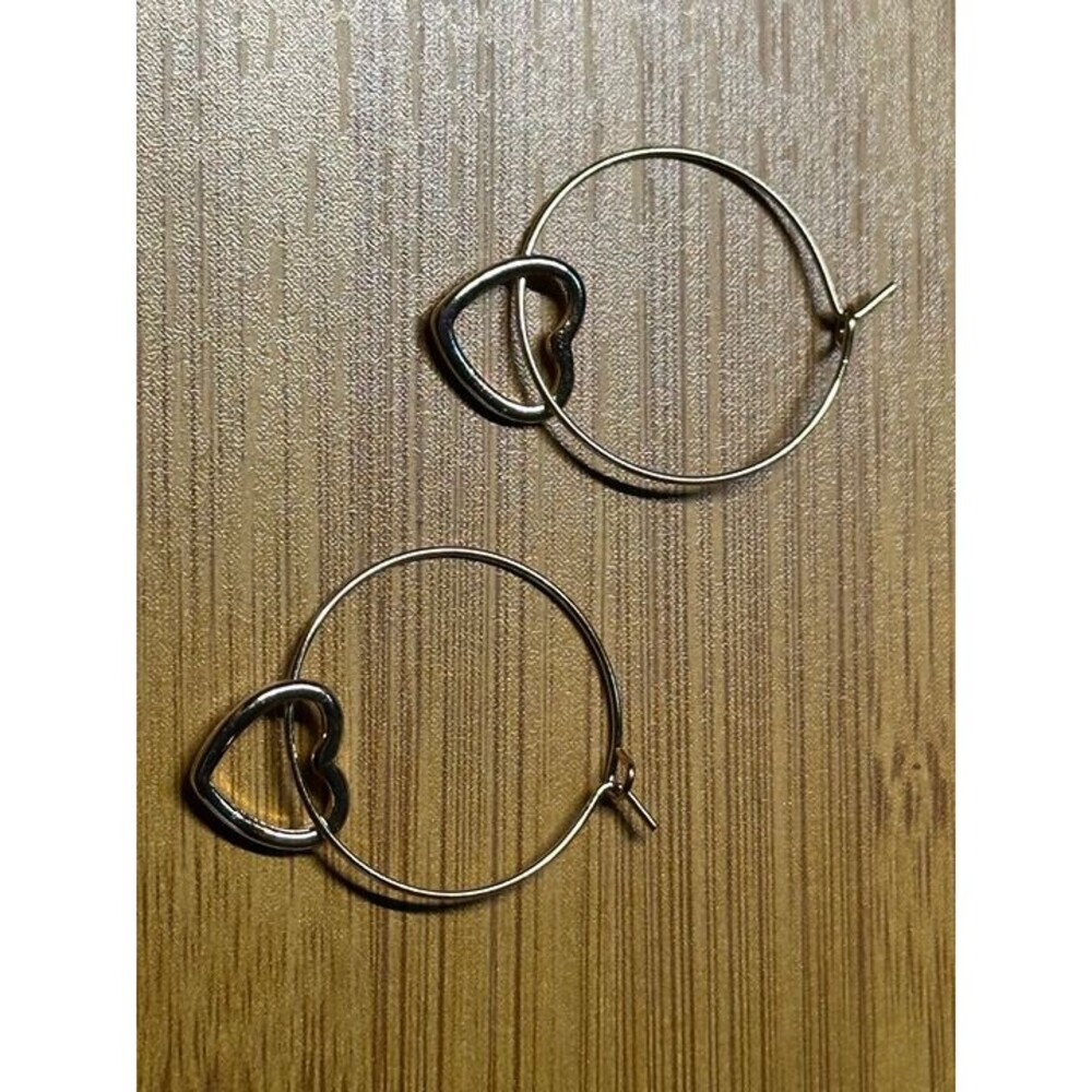 silver tone hoop earrings with dangling heart charm minimalist jewelry nwt new